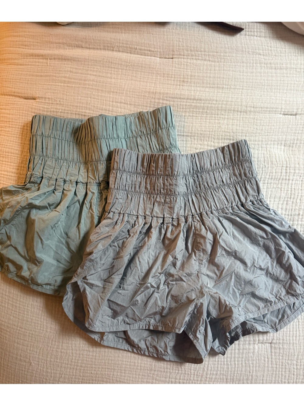 Free People The Way Home Shorts
Great condition - XS
Light blue and grey
